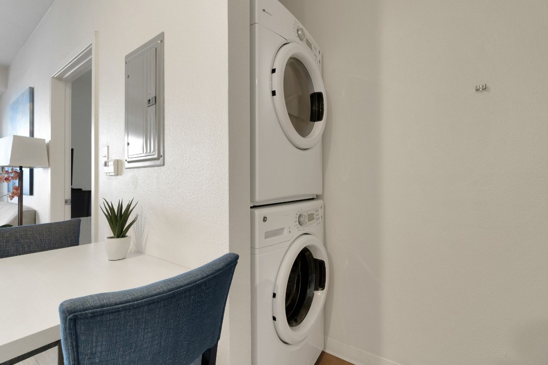 Simplicity At the Rim · Unit 1107  1107 1/1