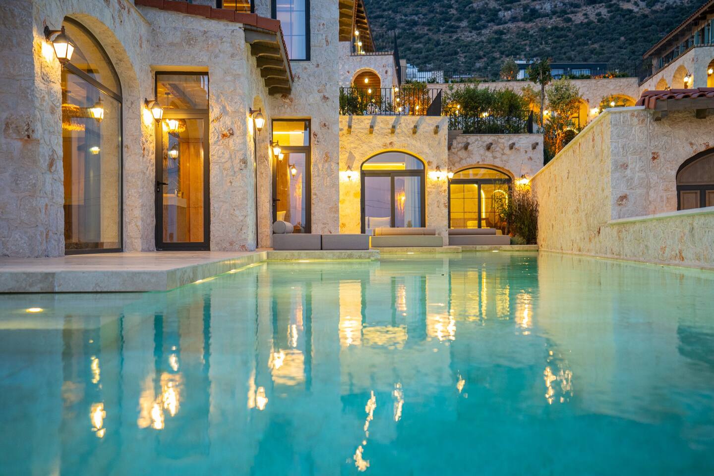 Erato · A Lyric Retreat of Romance, Erato photo 4