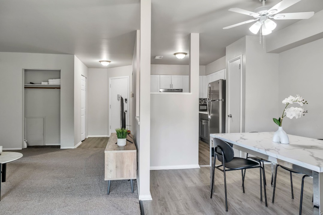 The Chateau, 306 Shipley Rd · Unit Apt 624 2bd/2bth