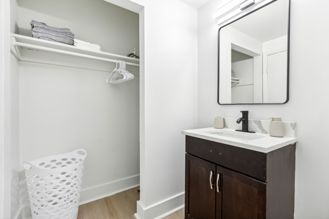 on East, 116 - · Unit 111  1/1