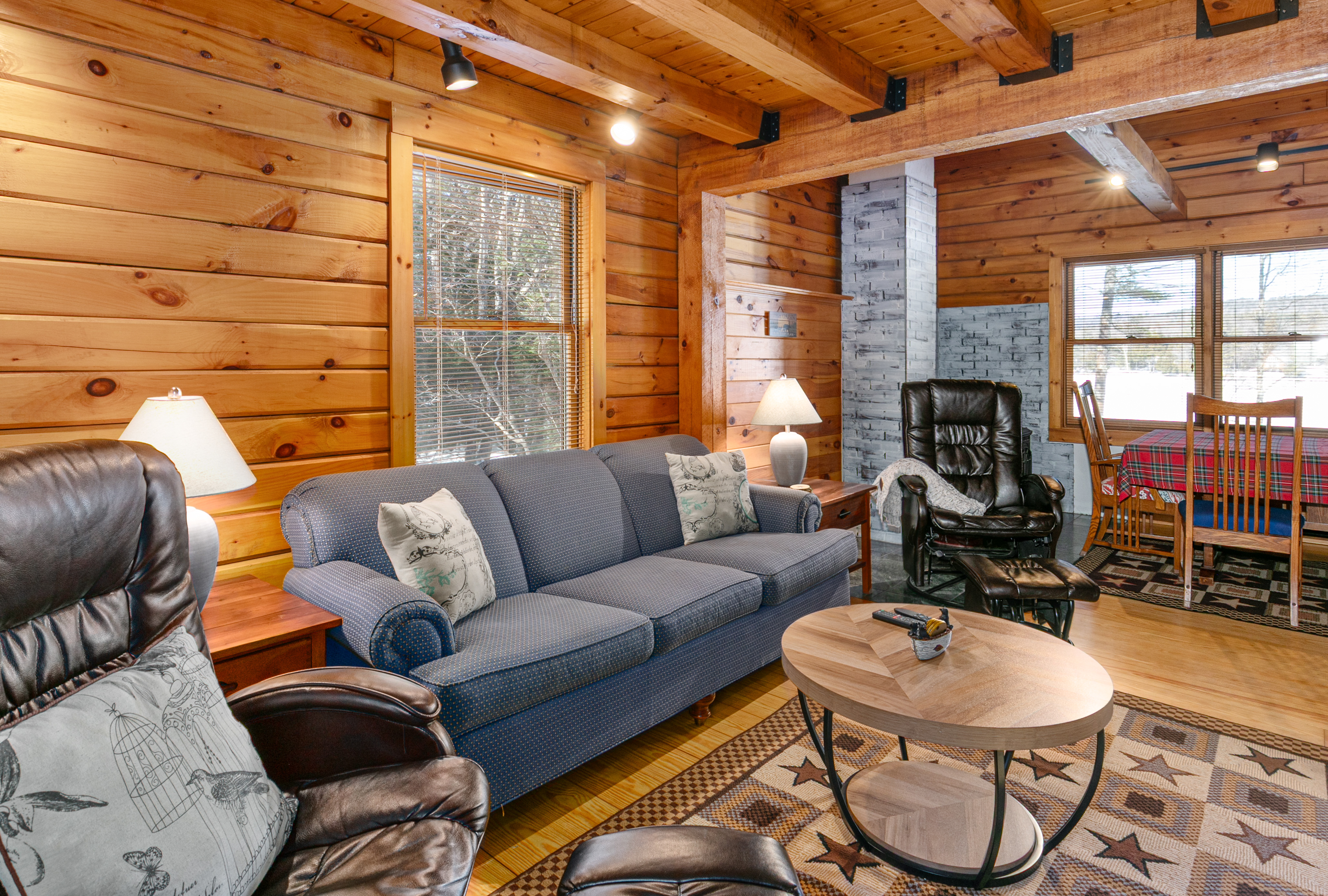 Hermit Lake Retreat - Photo 11 of 40