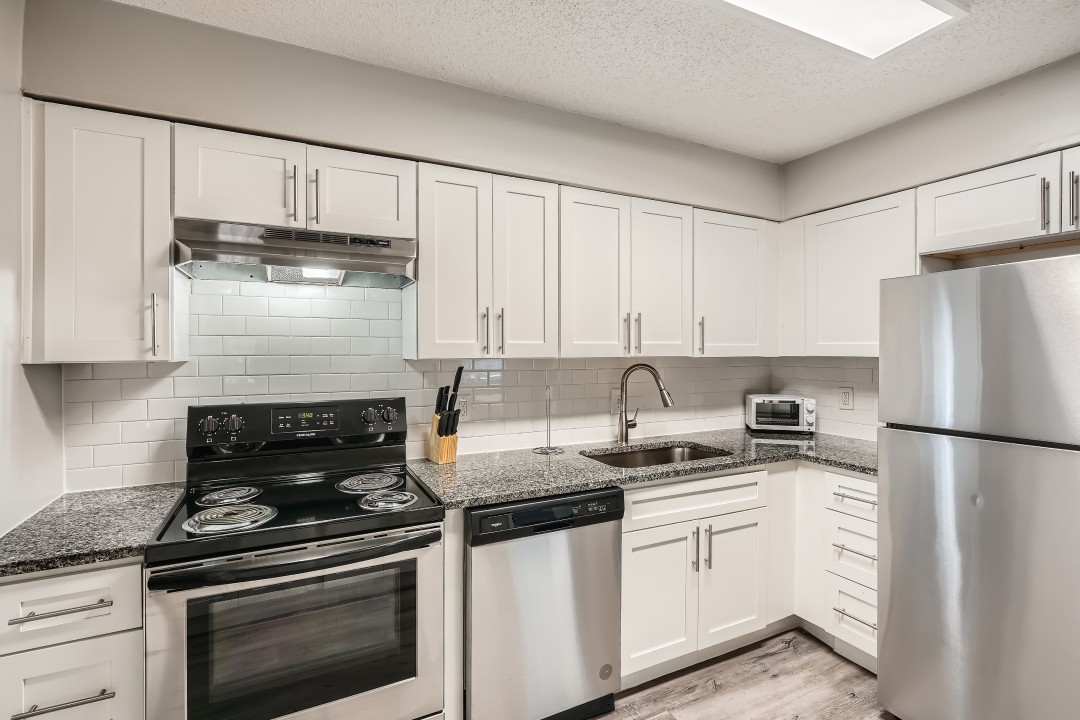 Crest at East Cobb 1820E · Unit 2/2