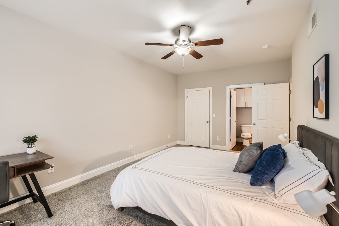 Crest at Midtown · Unit 1112 1/1