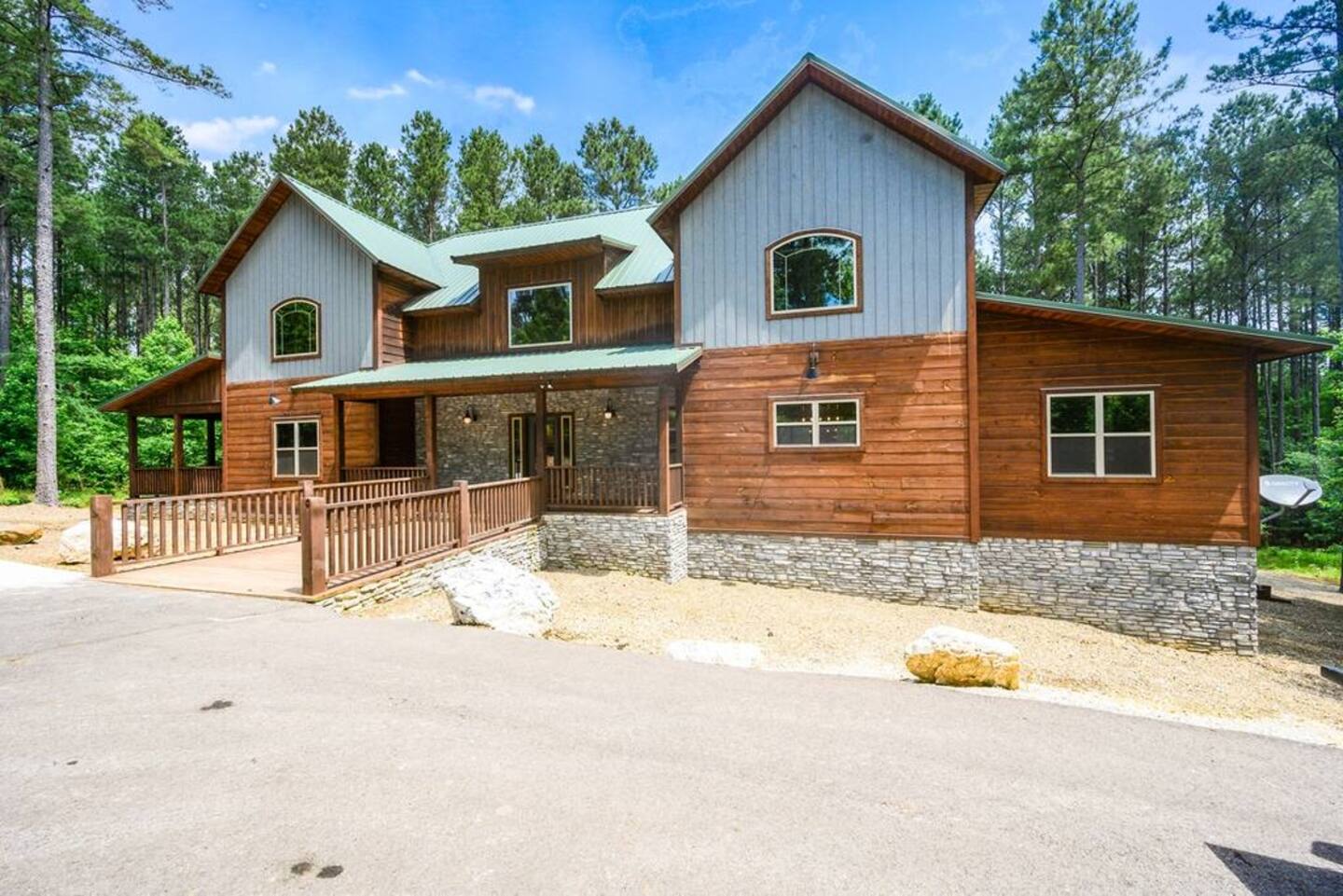 Among the Pines — Broken Bow , OK — vacation rental