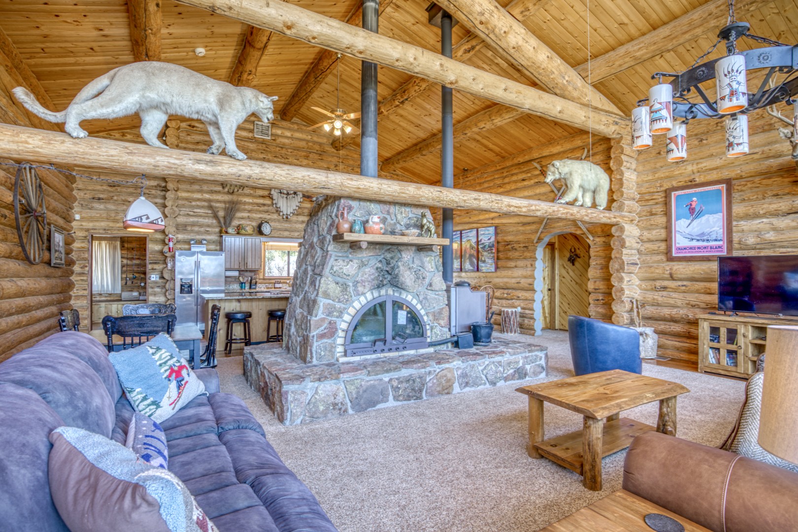 Winter Quarters Cabin- Mountain Views & Hot tub