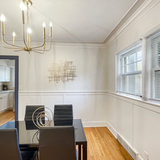 Classy Dining Area 