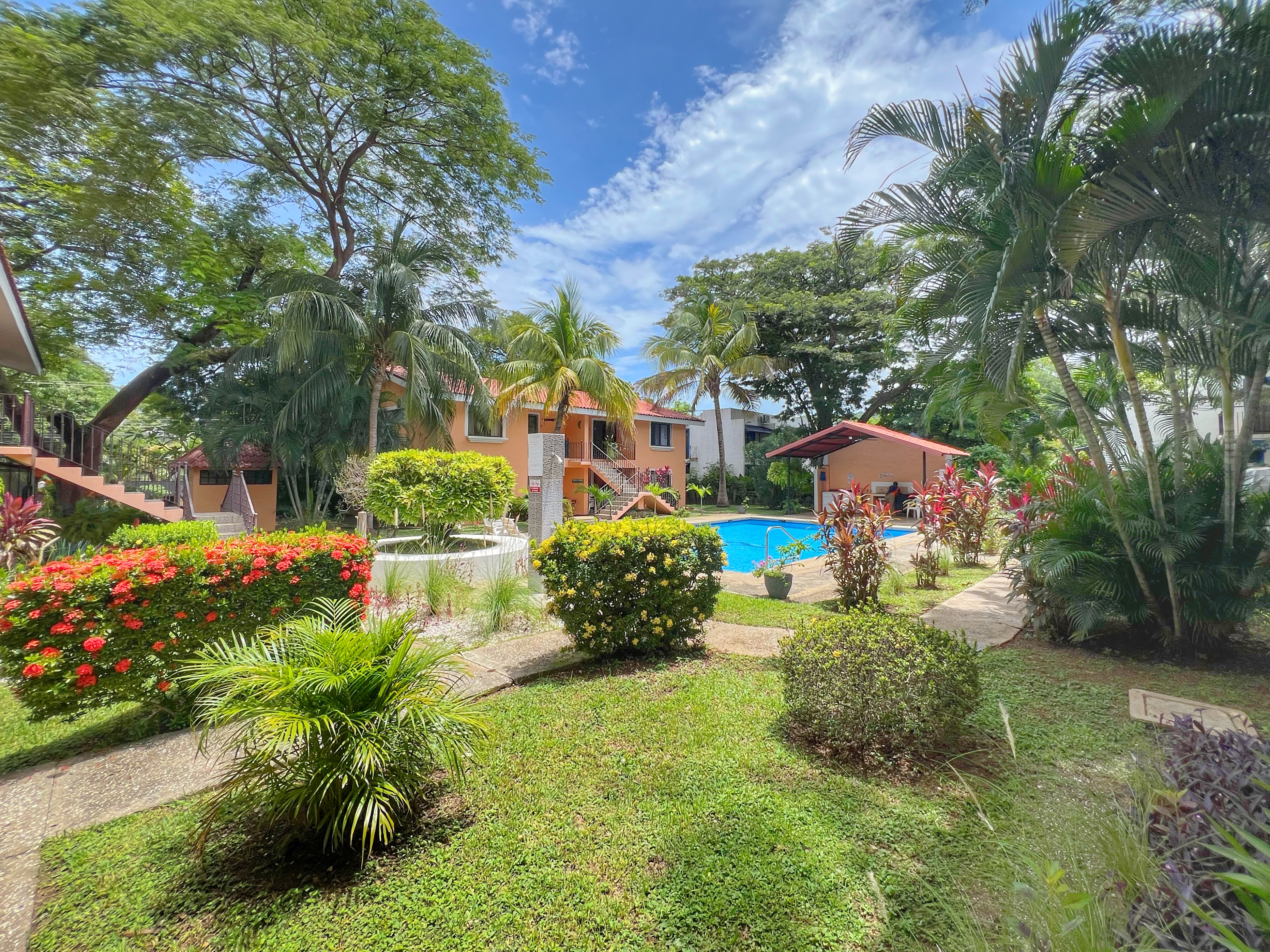2 Primary Suites - Ground Floor - 110m to Beach — Playas del Coco, Provincia de Guanacaste — vacation rental