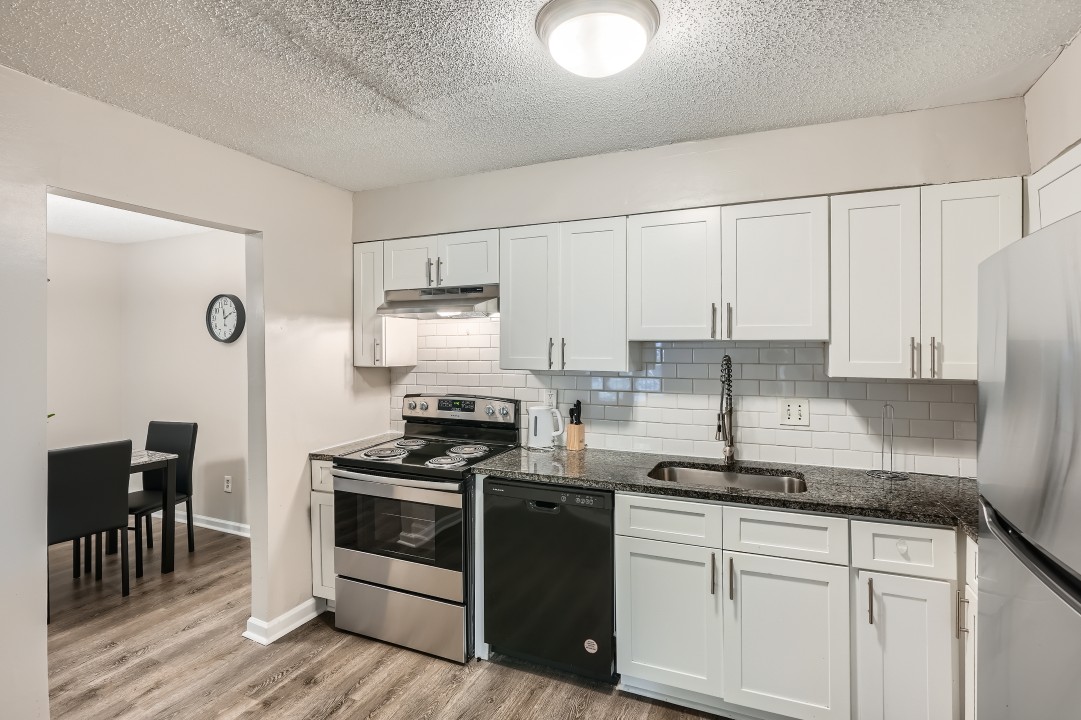 Crest at East Cobb 1812B · Unit 2/2