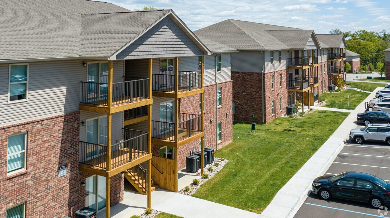 Stonecrest 620, · Unit 2/2