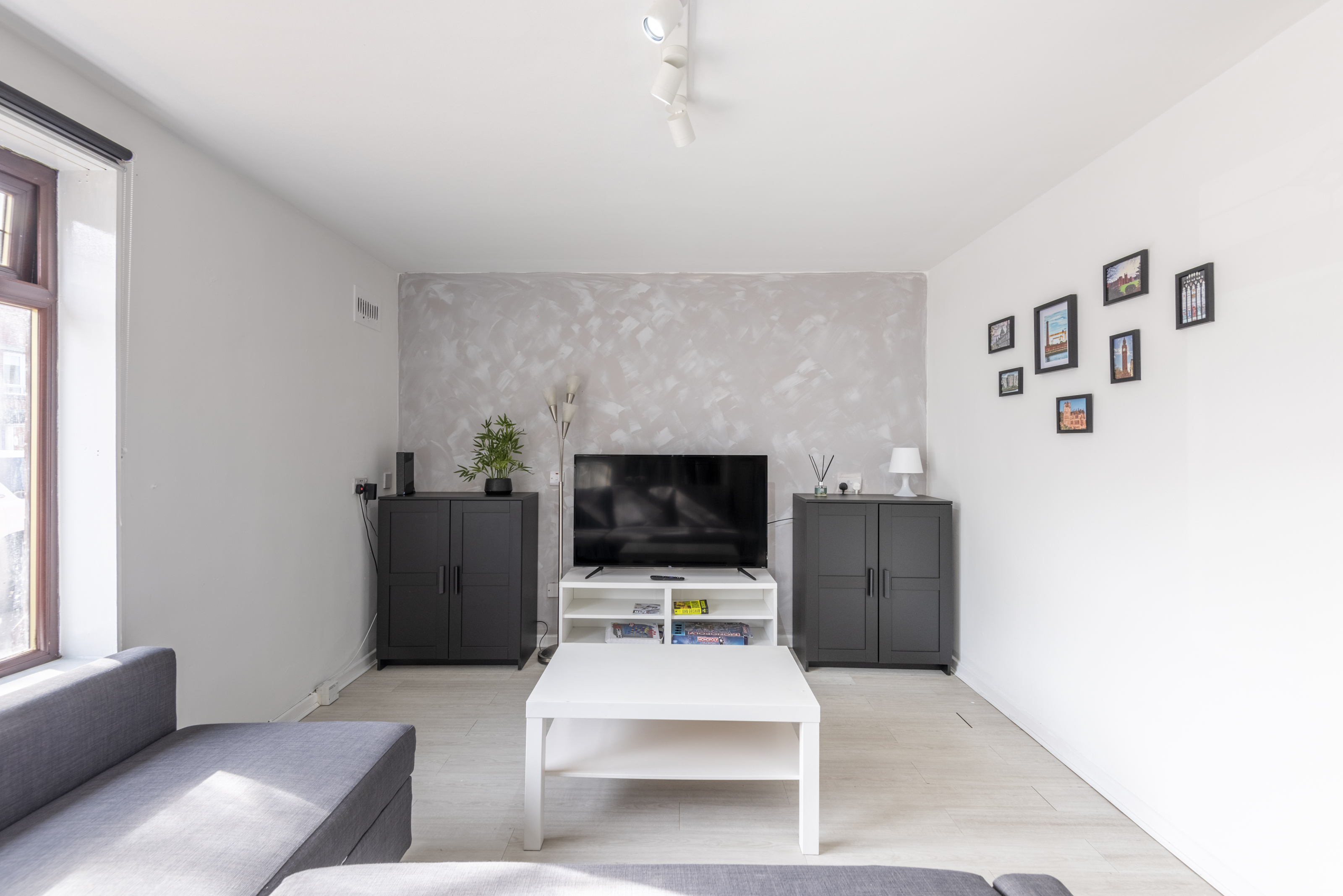 Central 1BR Sleeps 4 | QUB + City Hospital — Belfast, Northern Ireland — vacation rental