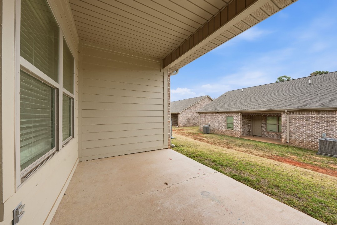 St Andrews Villas · Unit 1802 2/2