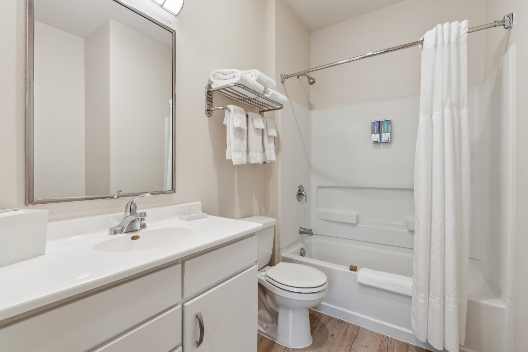 Simplicity At the Rim · Unit 1112  1112