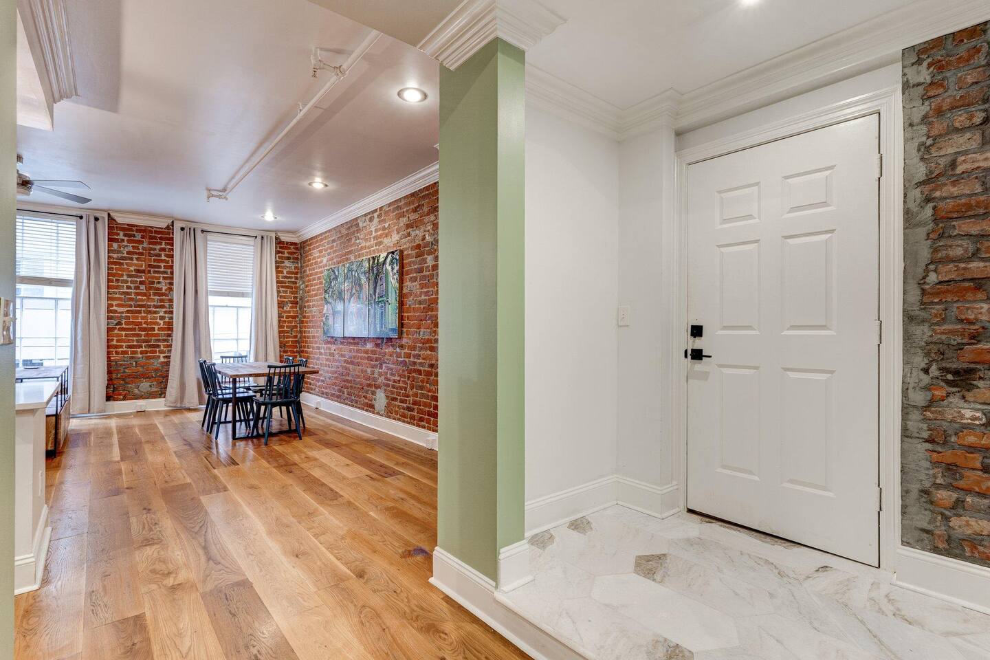 entry way into the condo