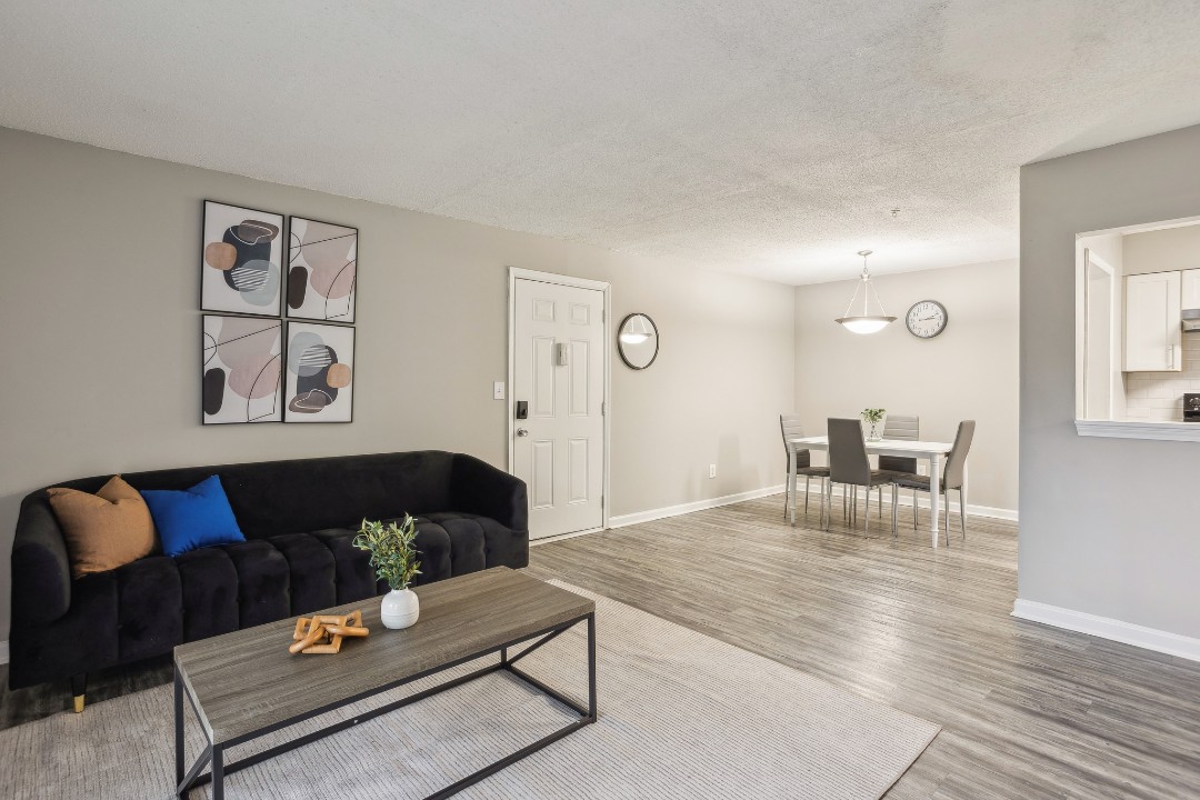 Crest at East Cobb 1812E · Unit 2/2