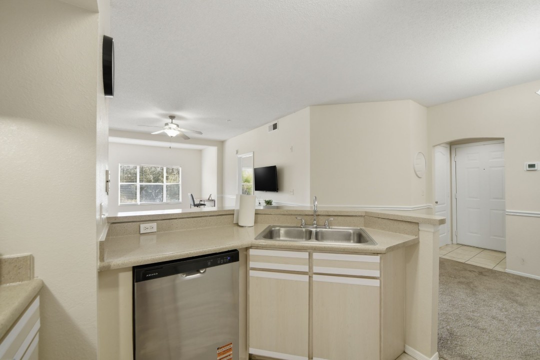 Avenue · Unit at Winter Springs 21-309 1/1