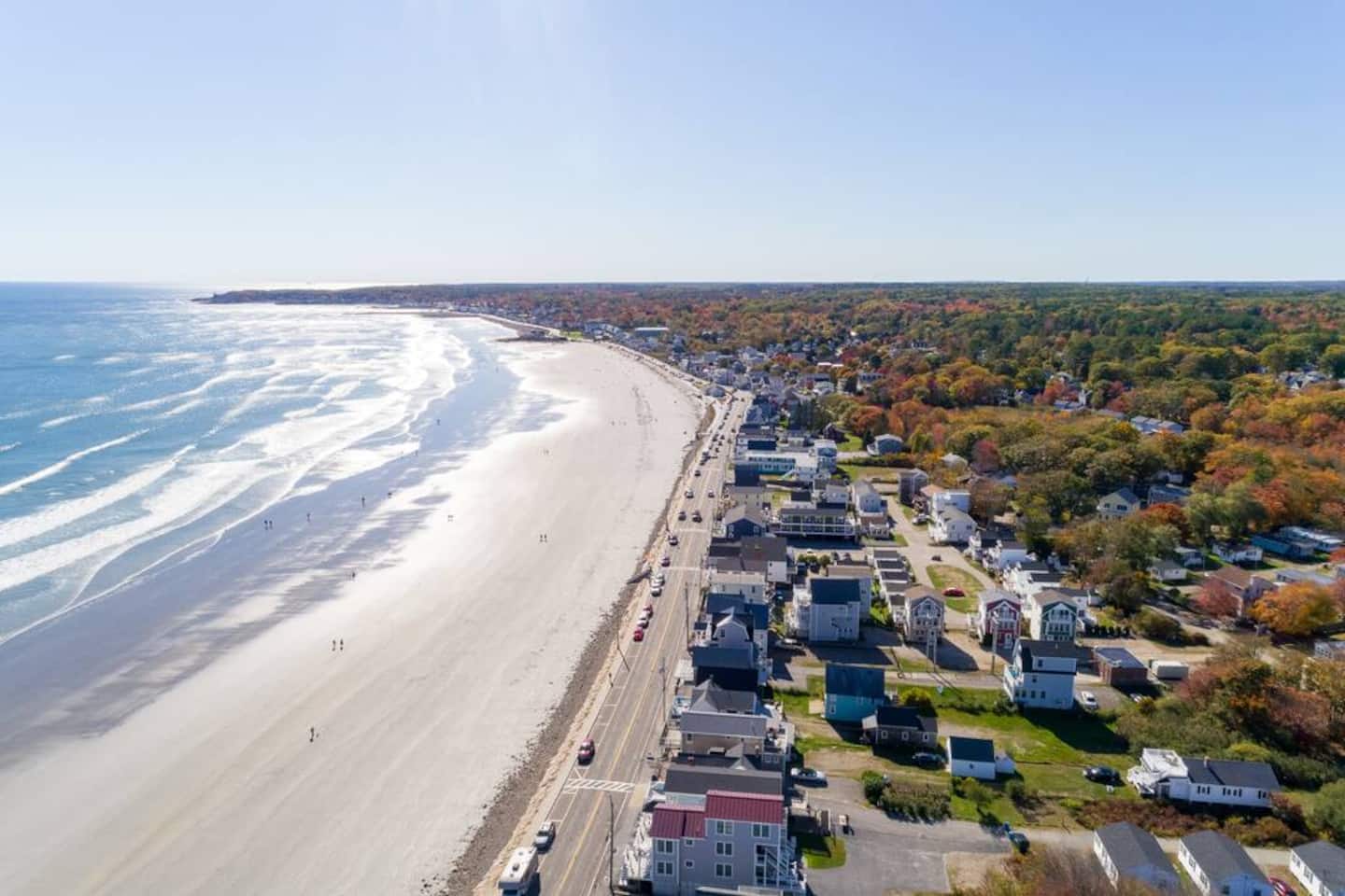 Bold Oceanfront at Sandy "Long Sands" Beach — Long Sands Beach , ME — vacation rental
