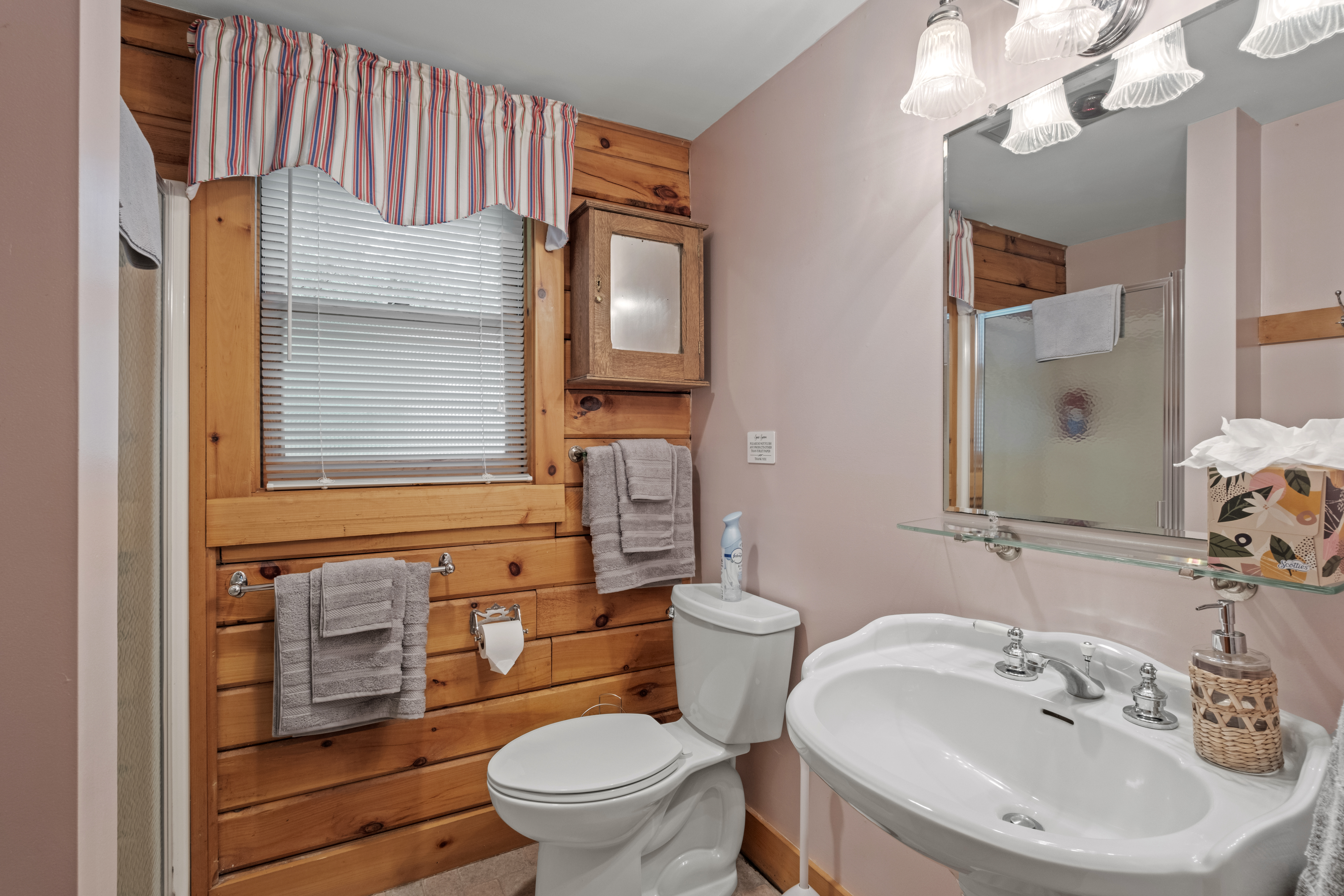 Hermit Lake Retreat - Photo 20 of 40