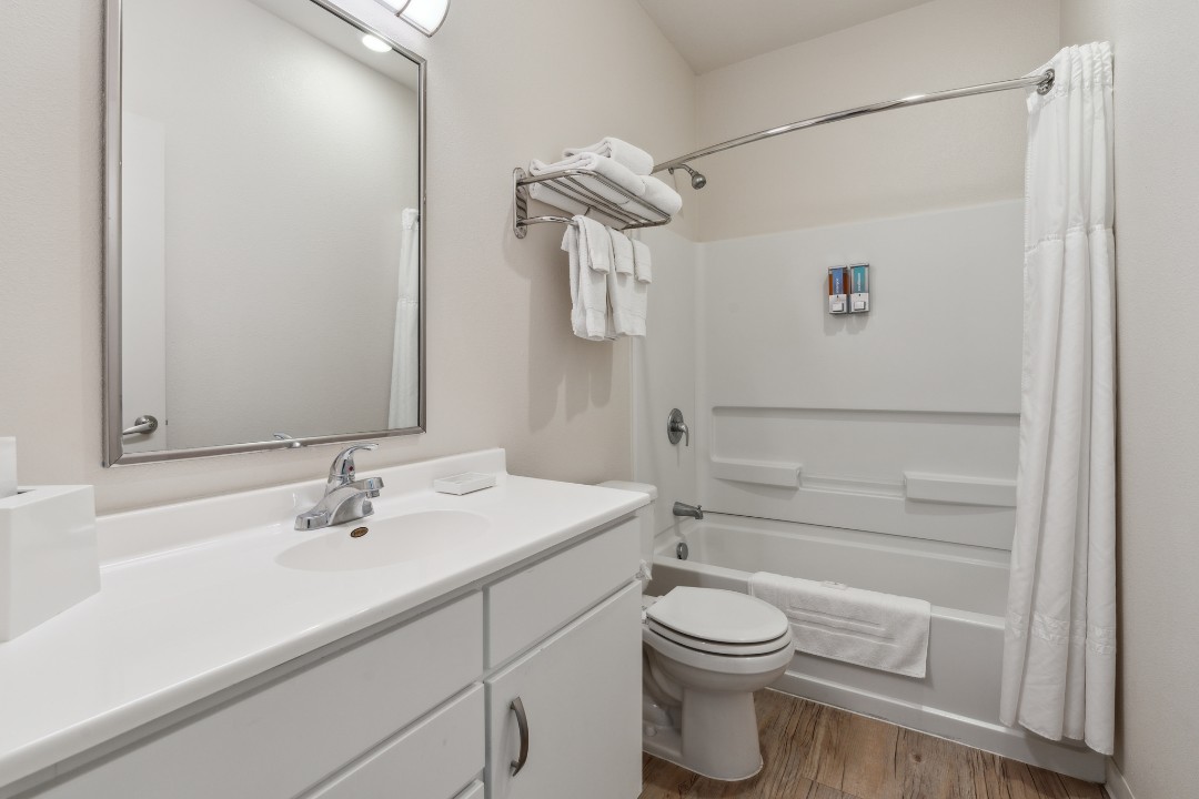 Simplicity At the Rim · Unit 1118  3/2