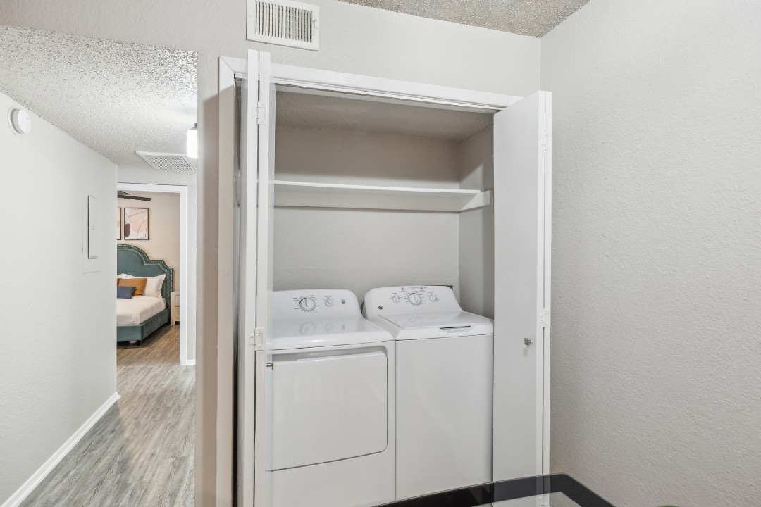 The Landry · Unit 276 2/1