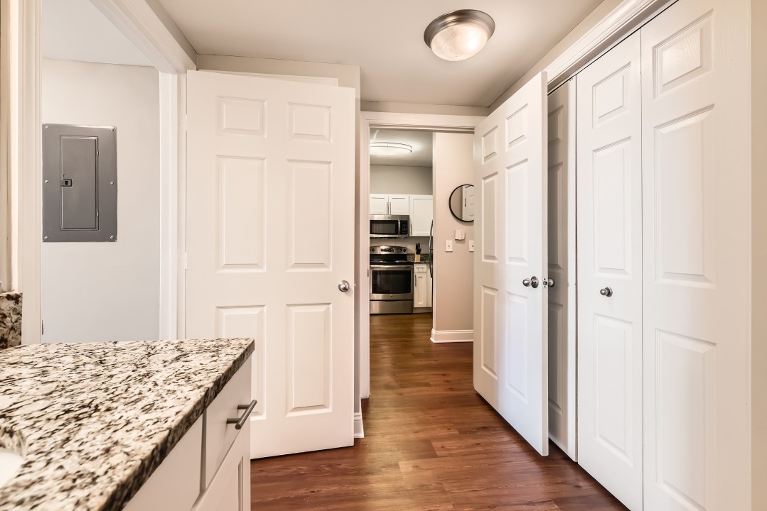 Crest at Midtown · Unit 1323 1/1