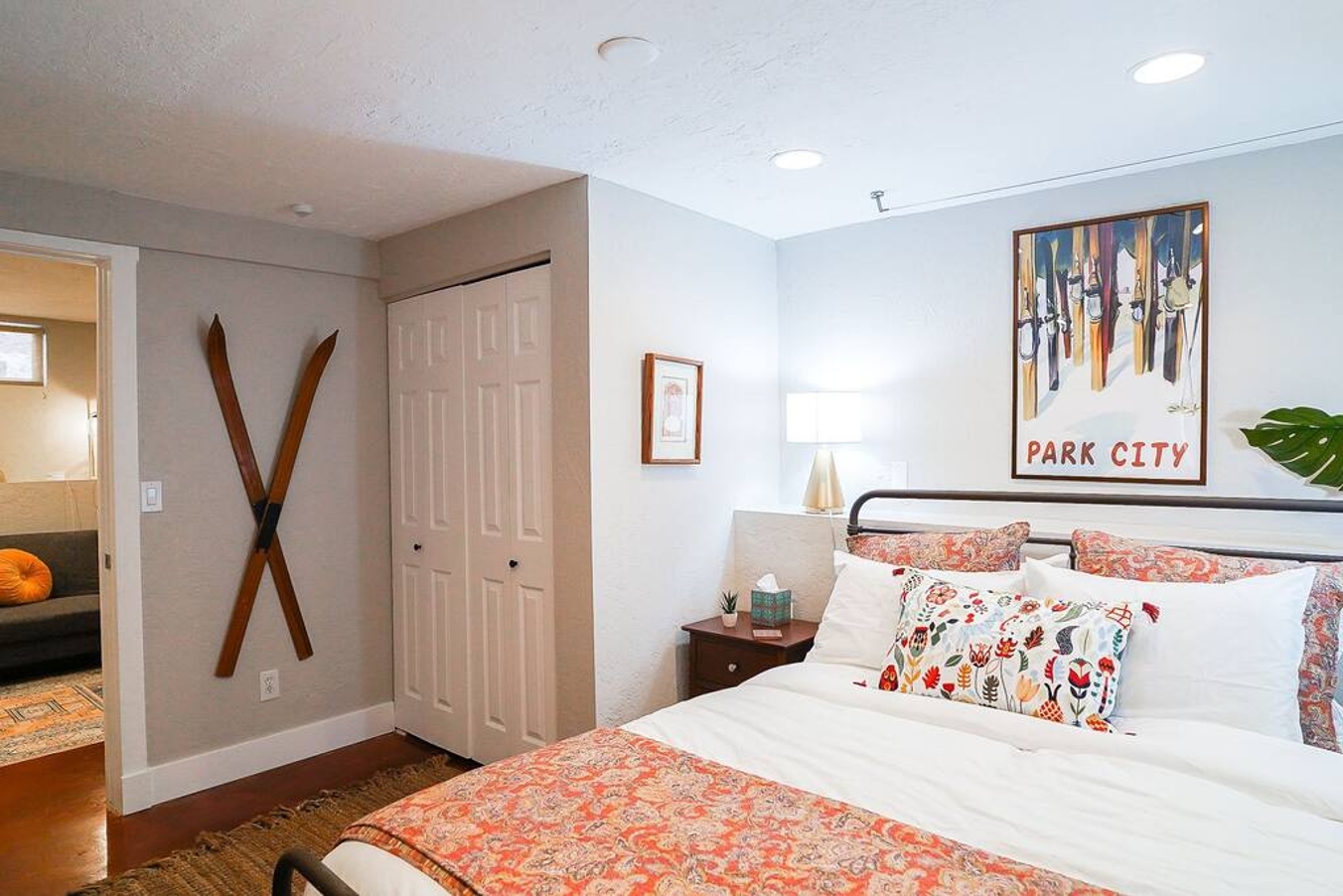 Lovely 1-Bedroom Apt photo 5