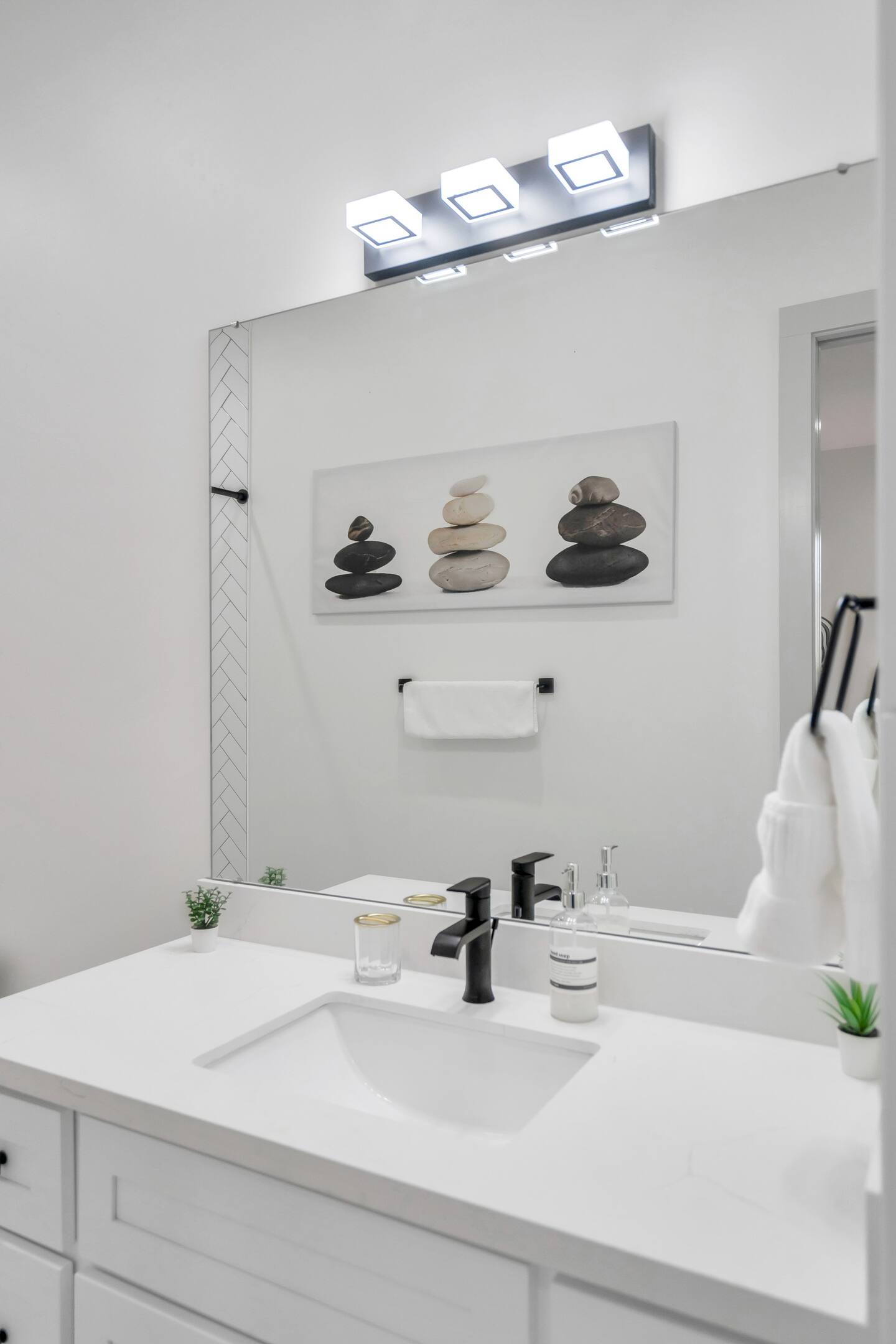 Second bathroom with double sinks - Jack and Jill bathroom accessible from both the second and third bedrooms