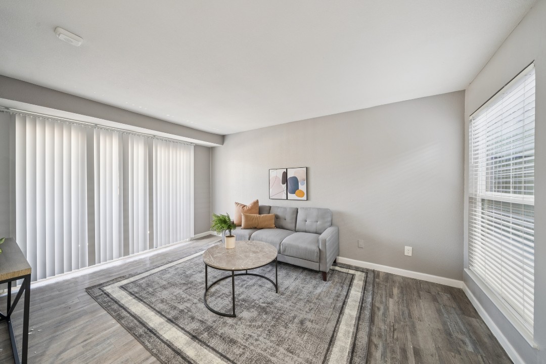Vista Buena · Unit 3329 1/1