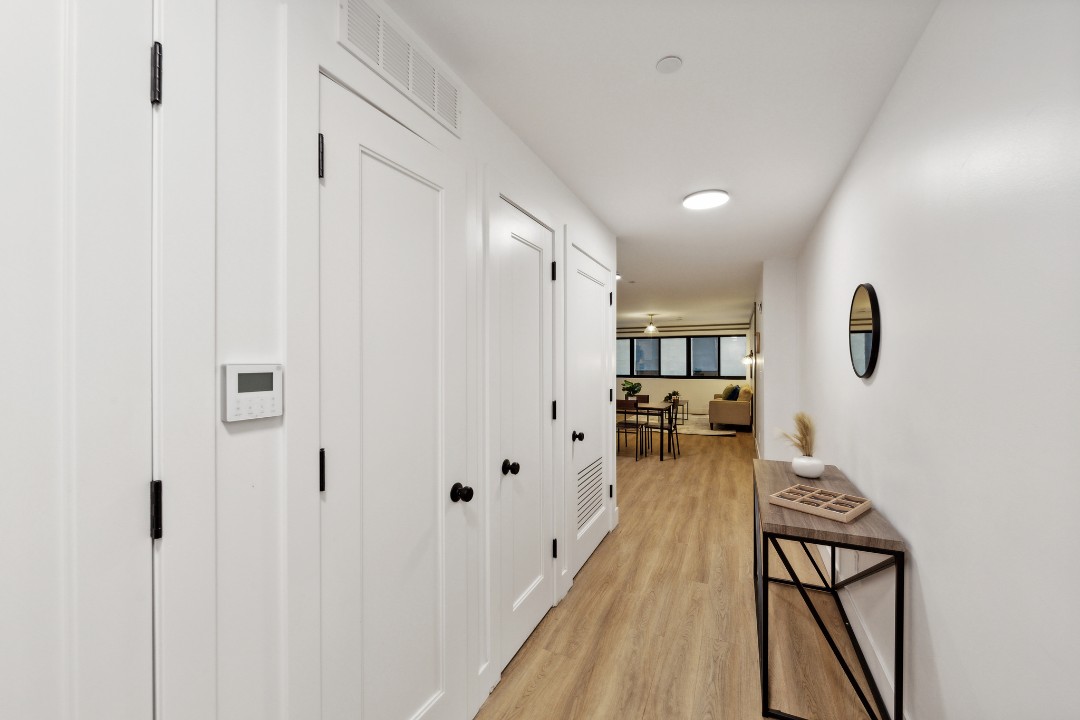 Market View Residence 503 1.1.5