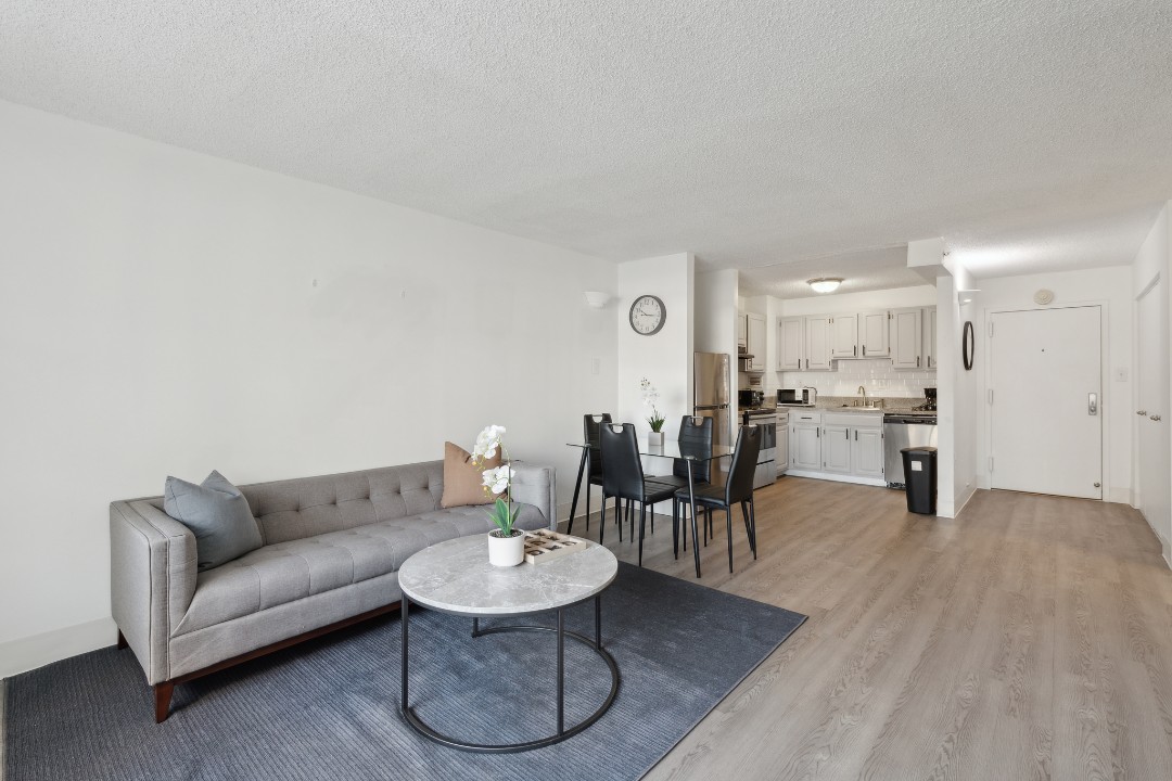 Legacy at Imperial Village · Unit 211 1/1