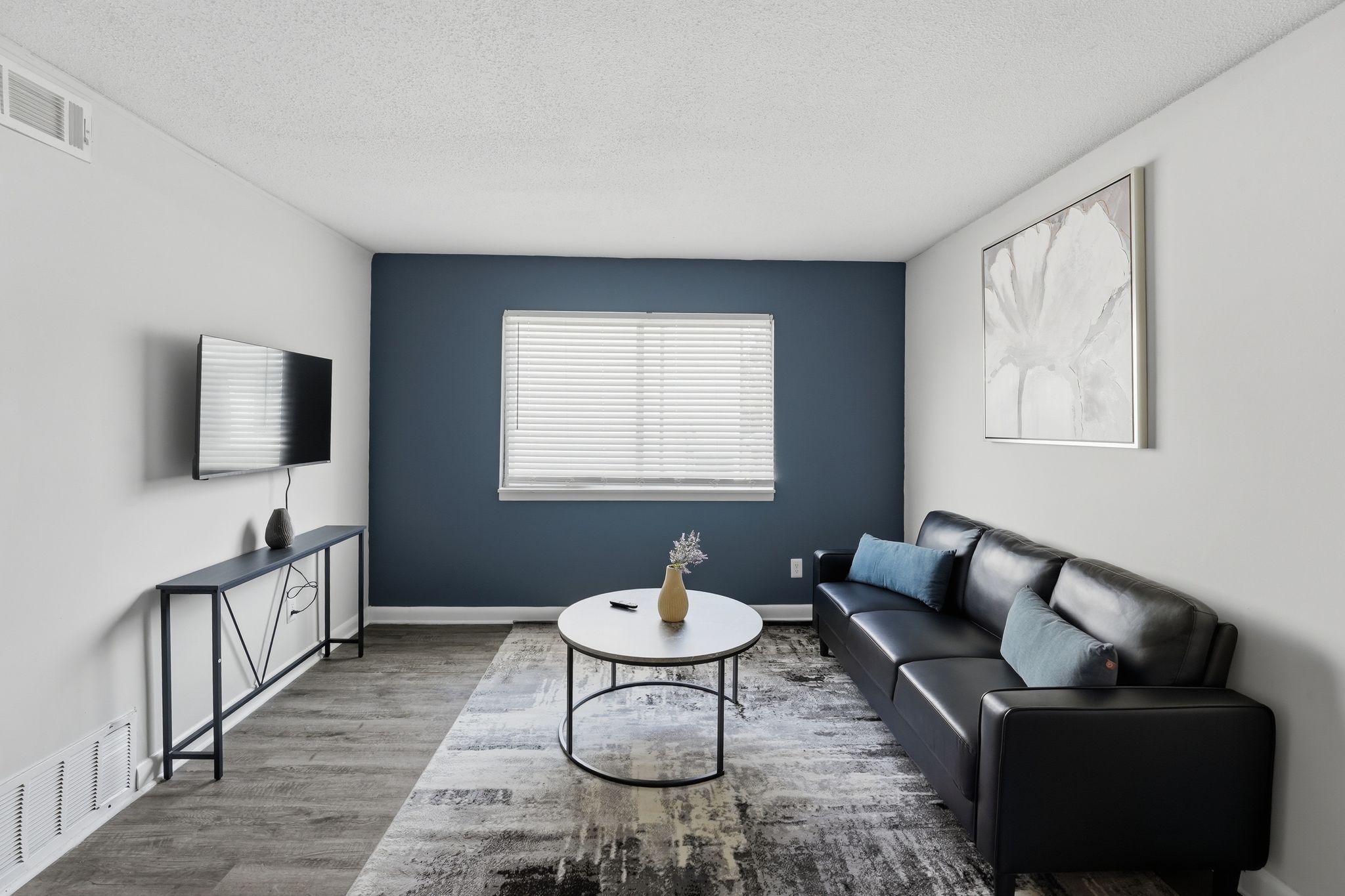 Modern & Spacious 1BR Apartment I Gym I Pool in Durham, NC