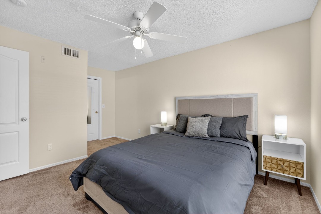 Avenue · Unit at Winter Springs 30-203 2/2