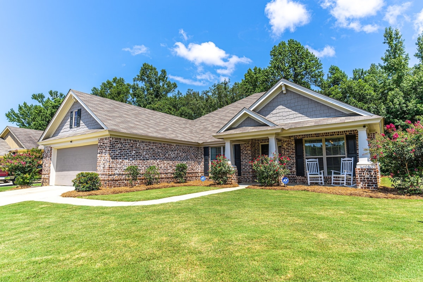 Spacious Back Patio And Modern Amenities - Inviting Family Haven - Montgomery, AL