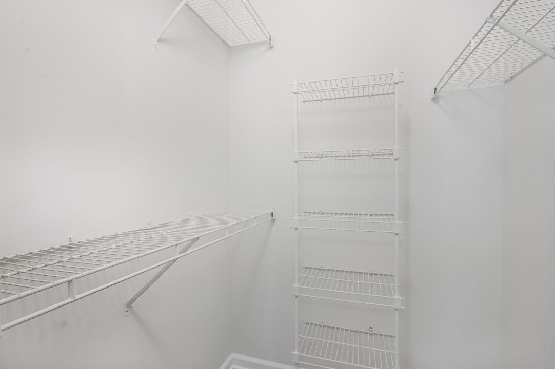 Taylor at 502 · Unit unit 2200-107 2/2