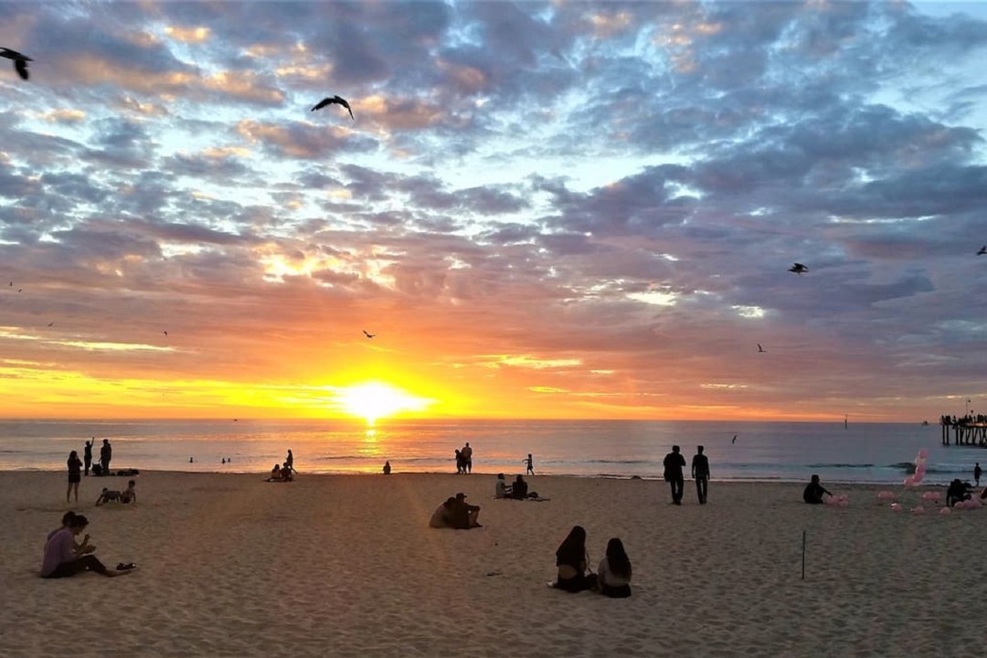 Directly positioned on Glenelg’s iconic beachfront, offering effortless access to pristine sands and breathtaking coastal views.