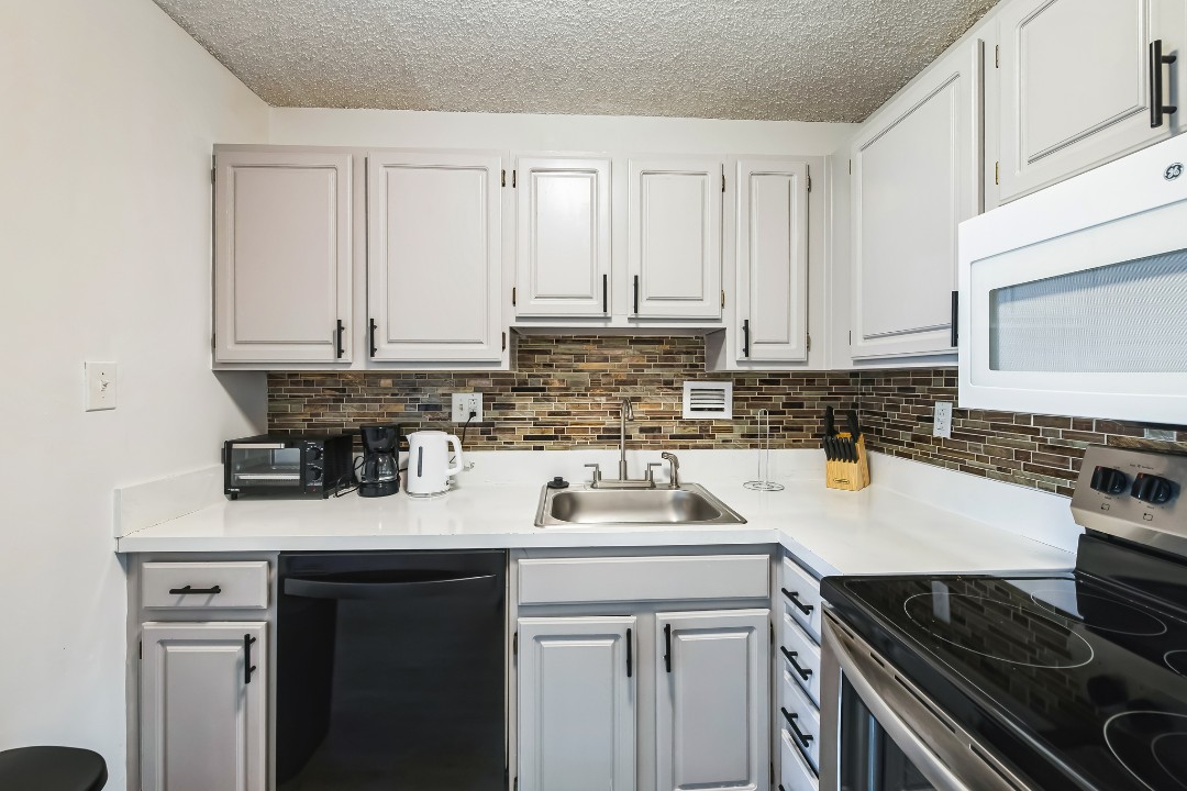 Legacy at Imperial Village · Unit 517 2/2