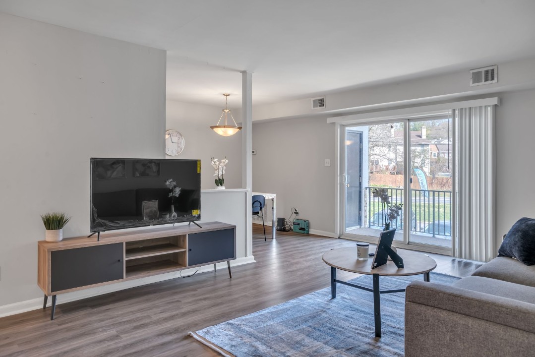 The Chateau, 310 Shipley Rd · Unit apt 113, 1bd/1bth