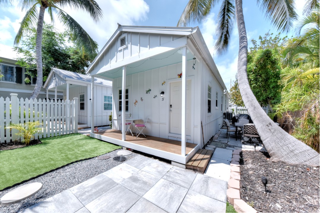 1/1 Cottage close to Duval st. — 1/1 Cottage close to Duval st.