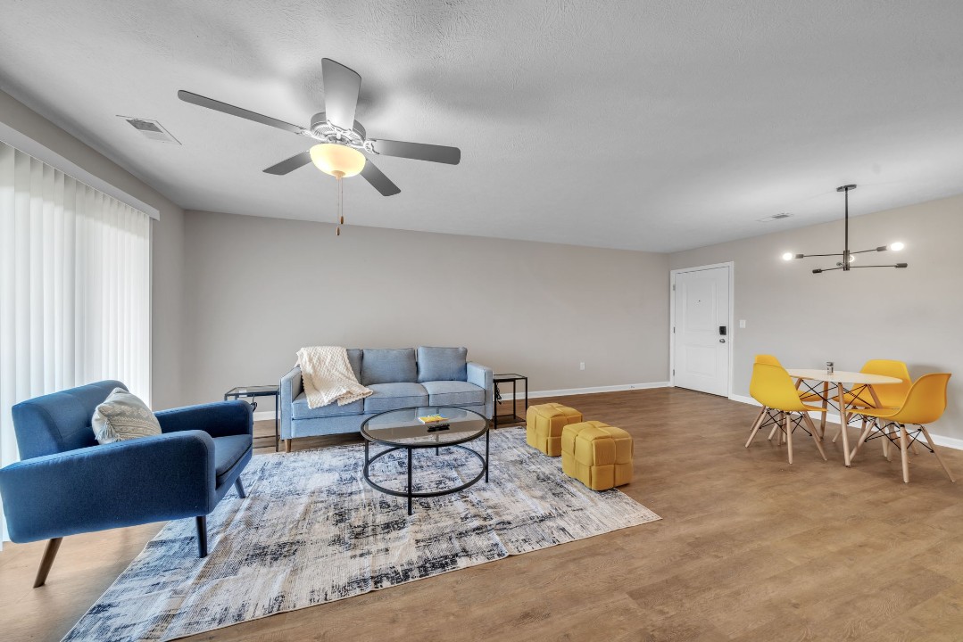 Stonecrest 716, · Unit 2/2