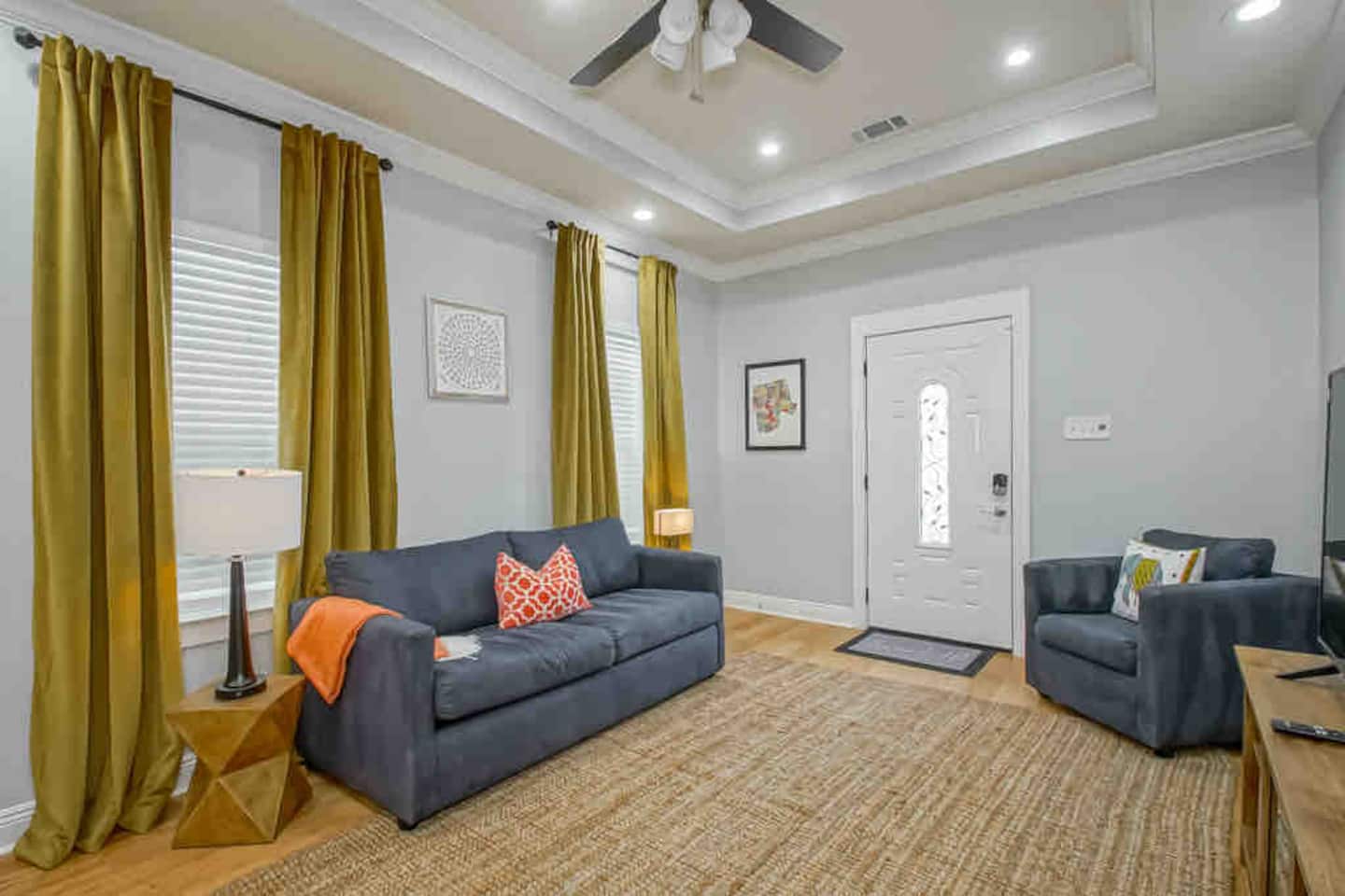 Comfortable Living room with Memory Foam  Queen Sleeper Sofa, smart tv, fireplace