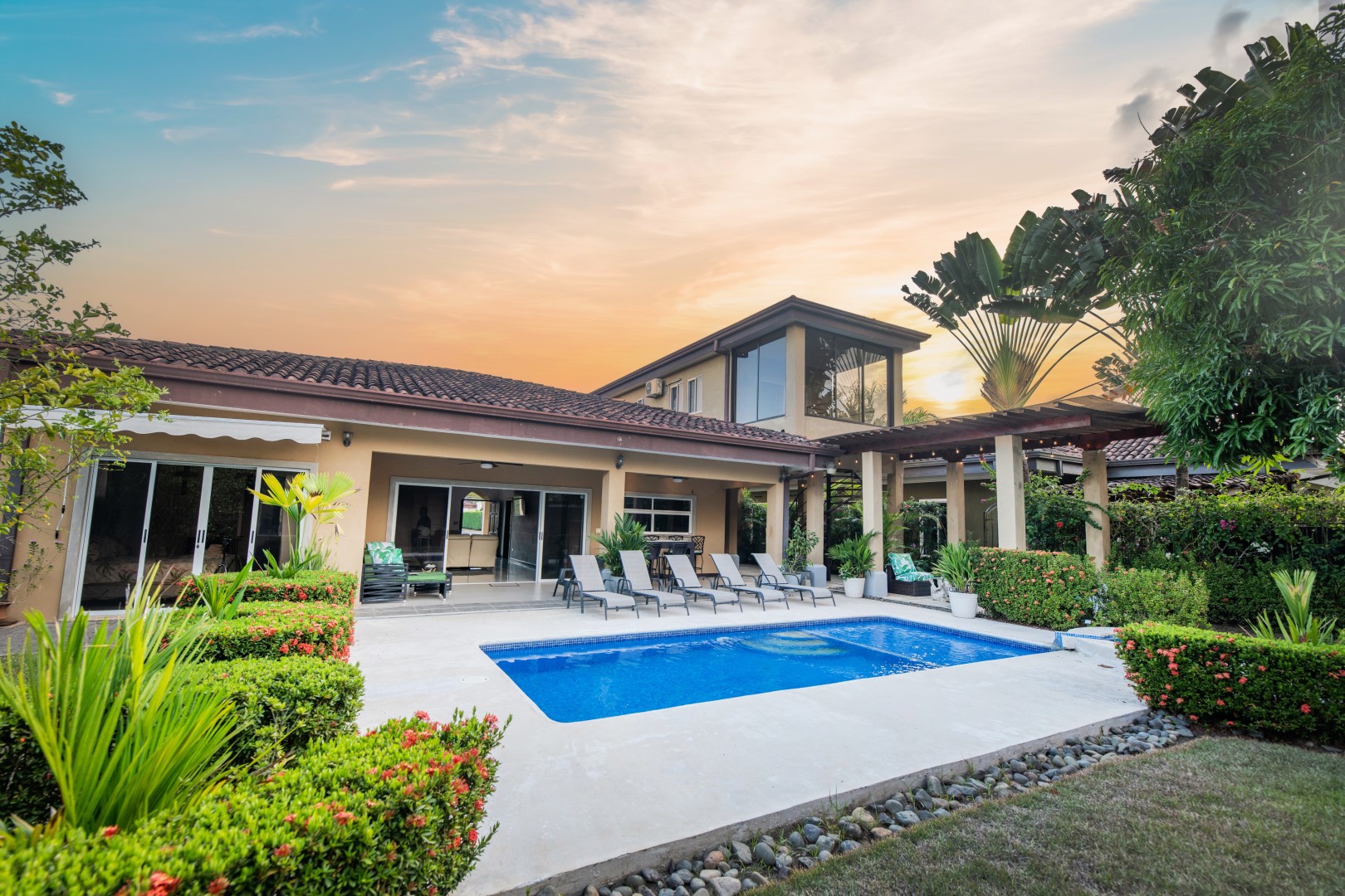 Casa 121 – Villa Del Sol by Vacation Pura Vida