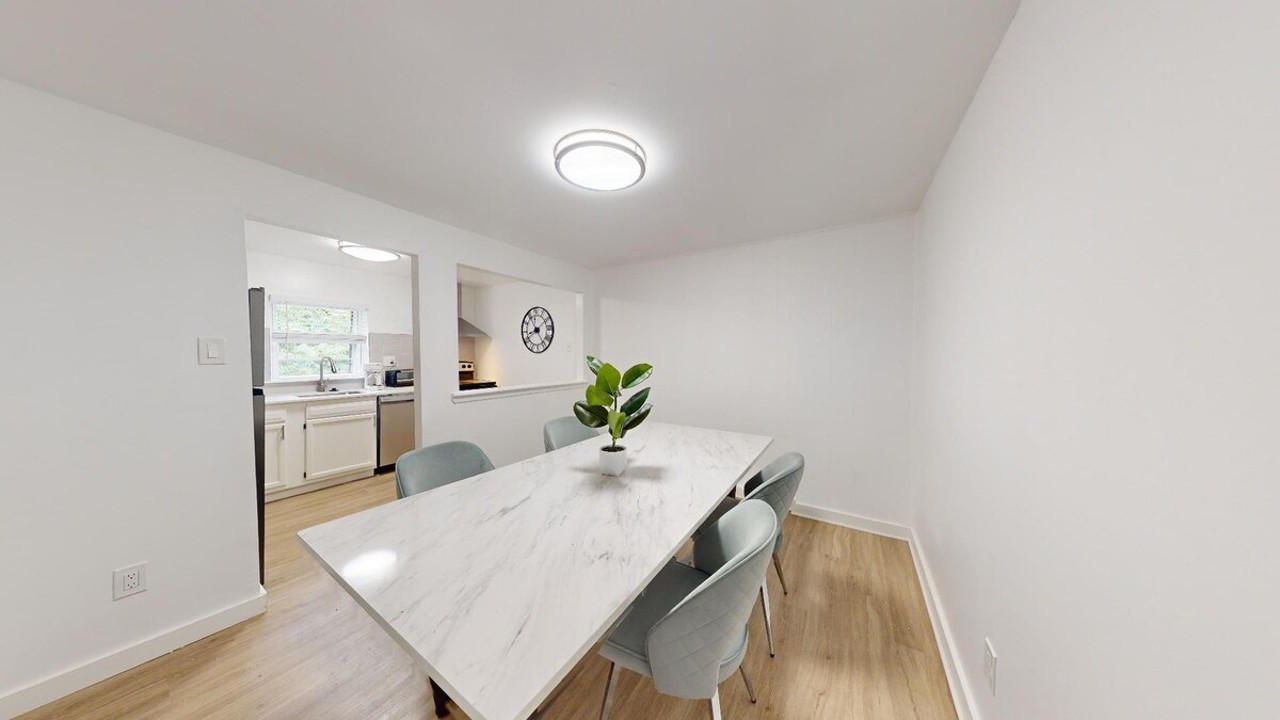 Pinebrook 824 Wharton Drive, 2br