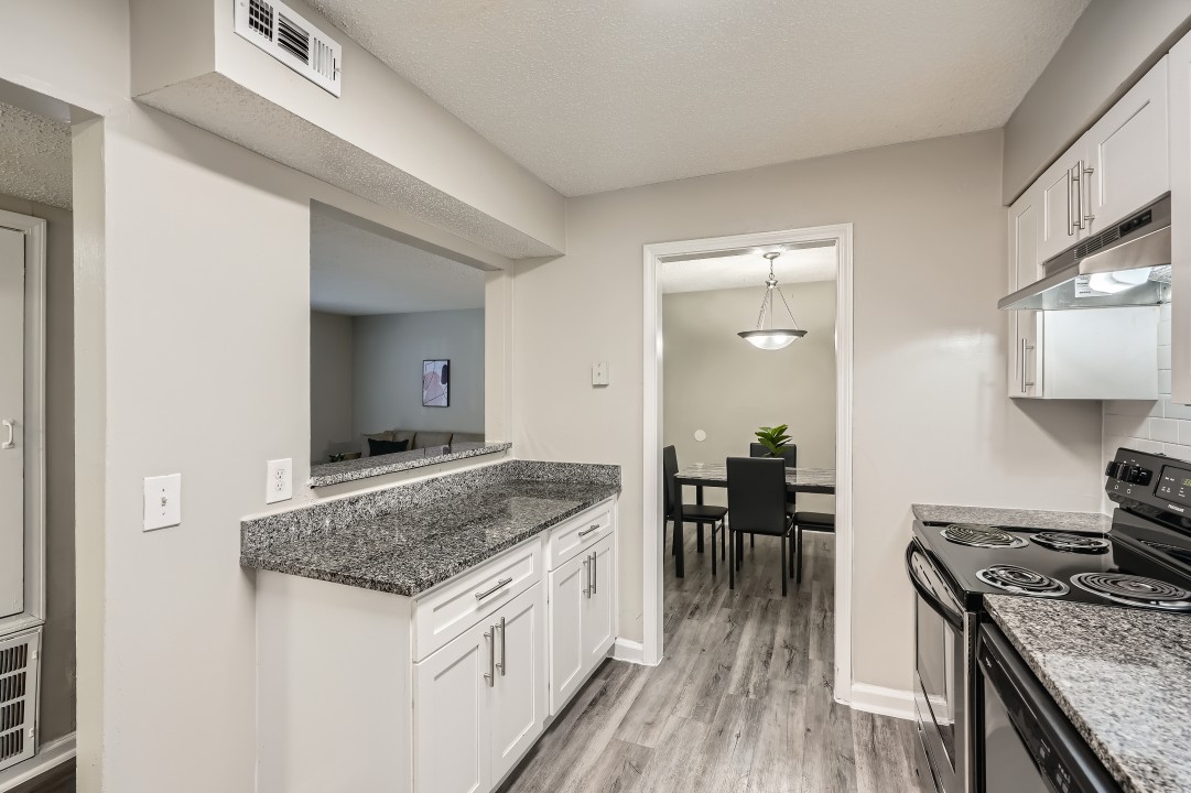 Crest at East Cobb 1820E · Unit 2/2