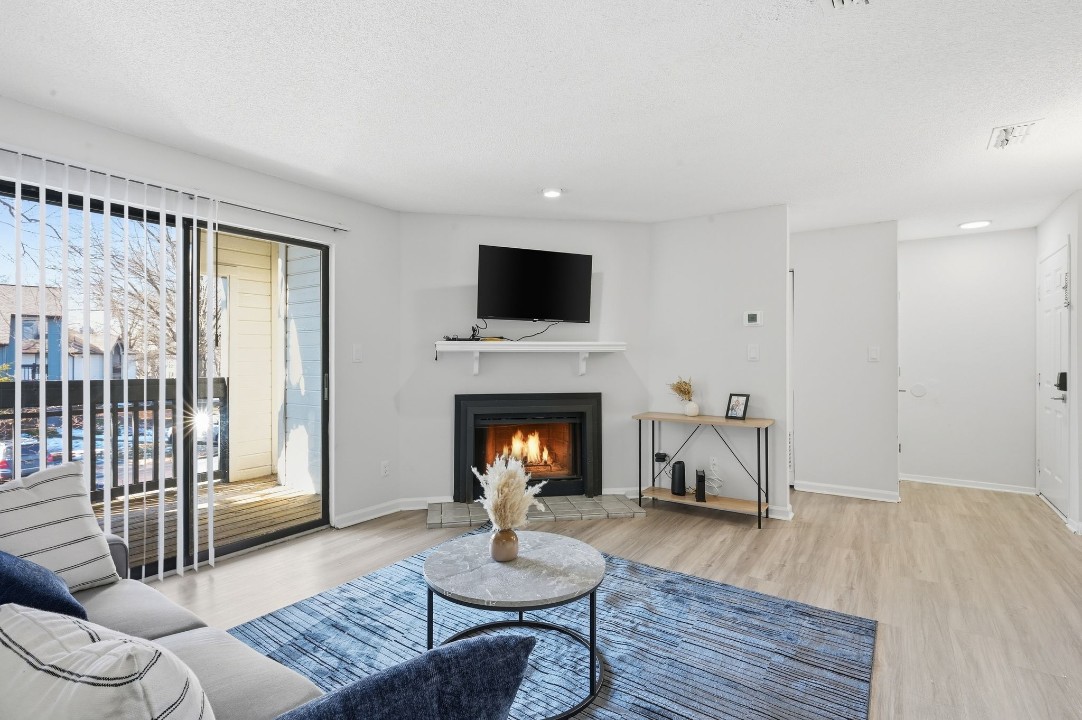 Taylor at 502 · Unit unit 2103-201 2/2