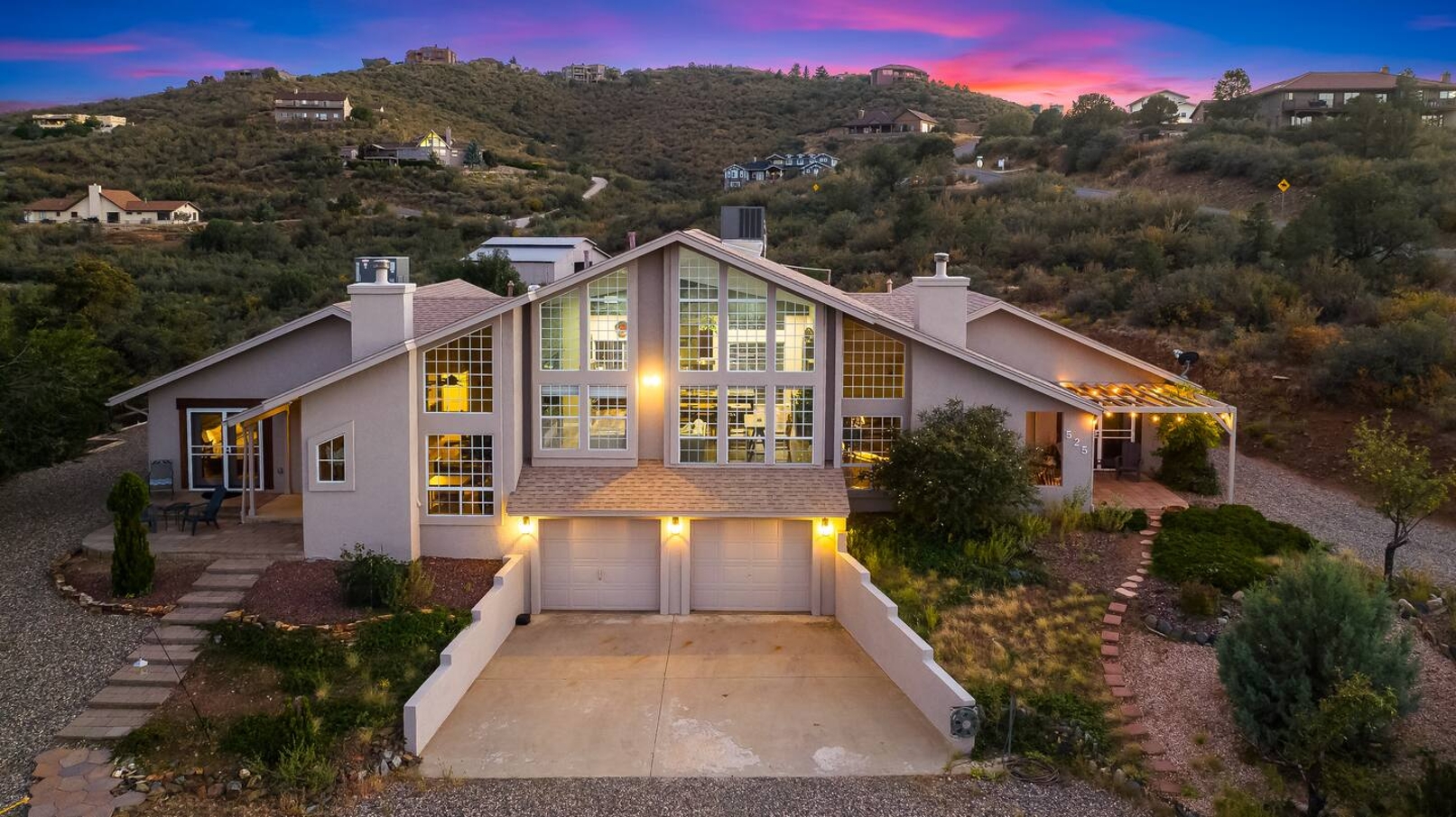 Lynx Lake Lux 6-br House|sleeps 22•hot Tub•game Rm - Prescott Valley, AZ