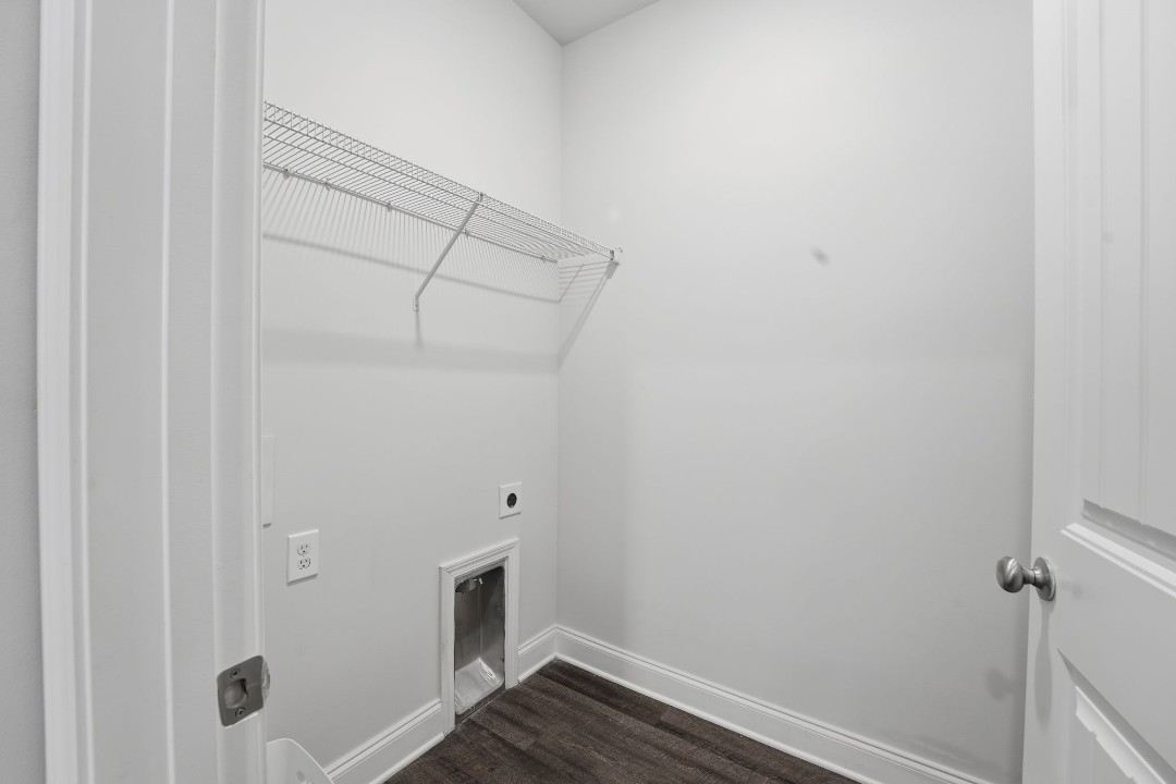 Hickory Grove · Unit 1204 2/2
