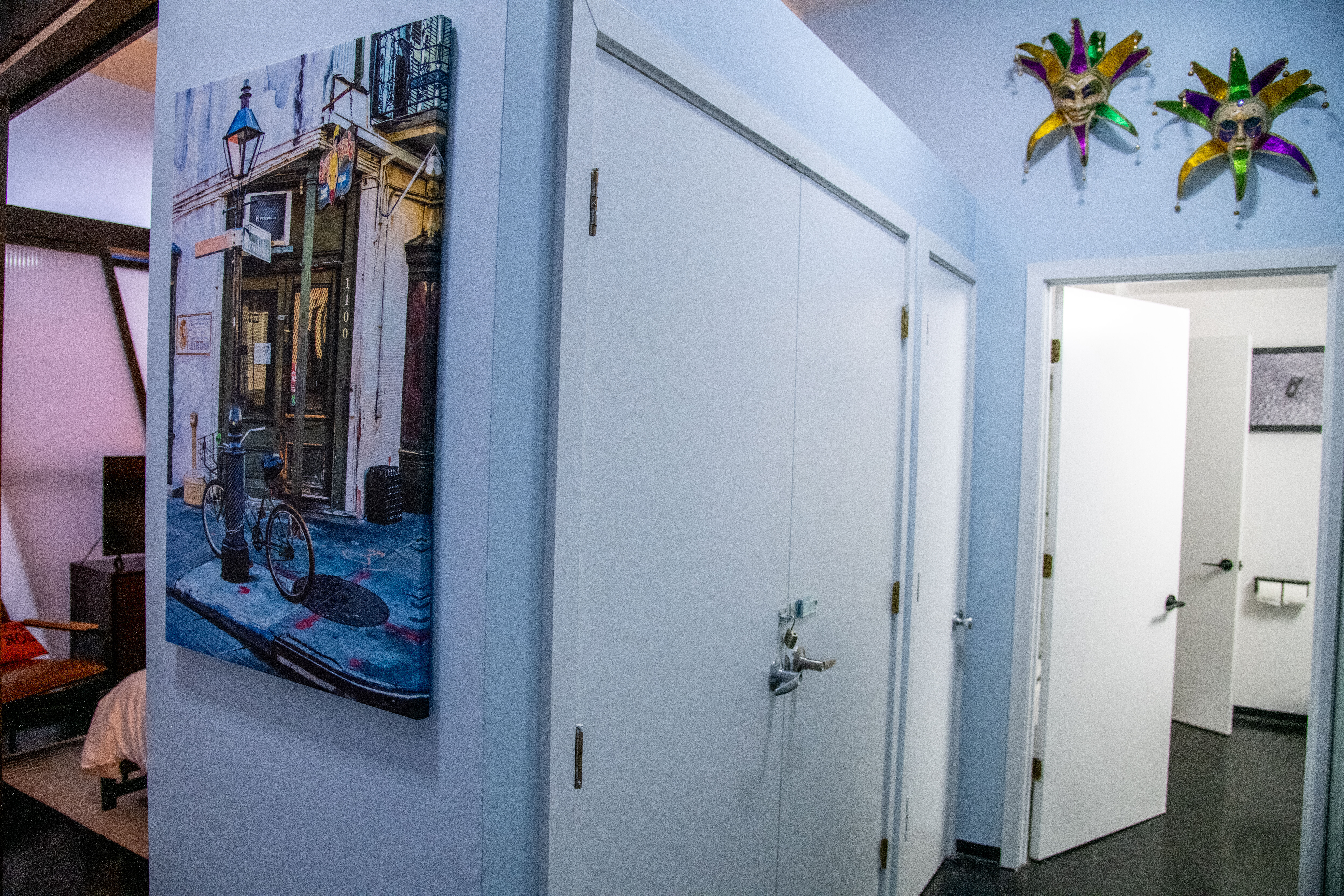 A warm New Orleans welcome from the moment you arrive.