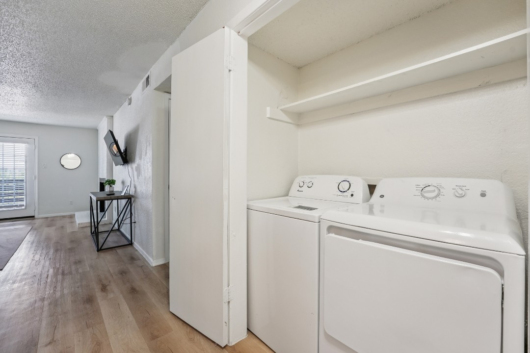The Landry · Unit 307 2/2