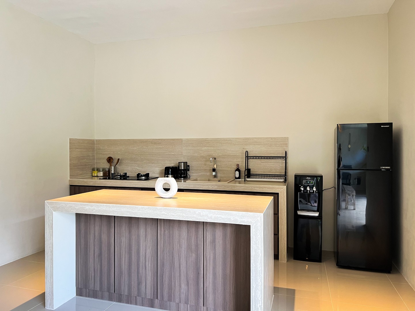 Deluxe Suite 3 – Casa Nova by Island Boy Homes — photo 21