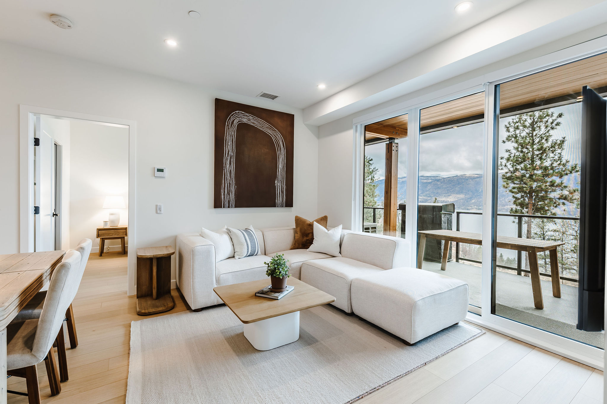 Zara | Serenity Lakeview • Near Wineries — Lake Country, British Columbia — vacation rental