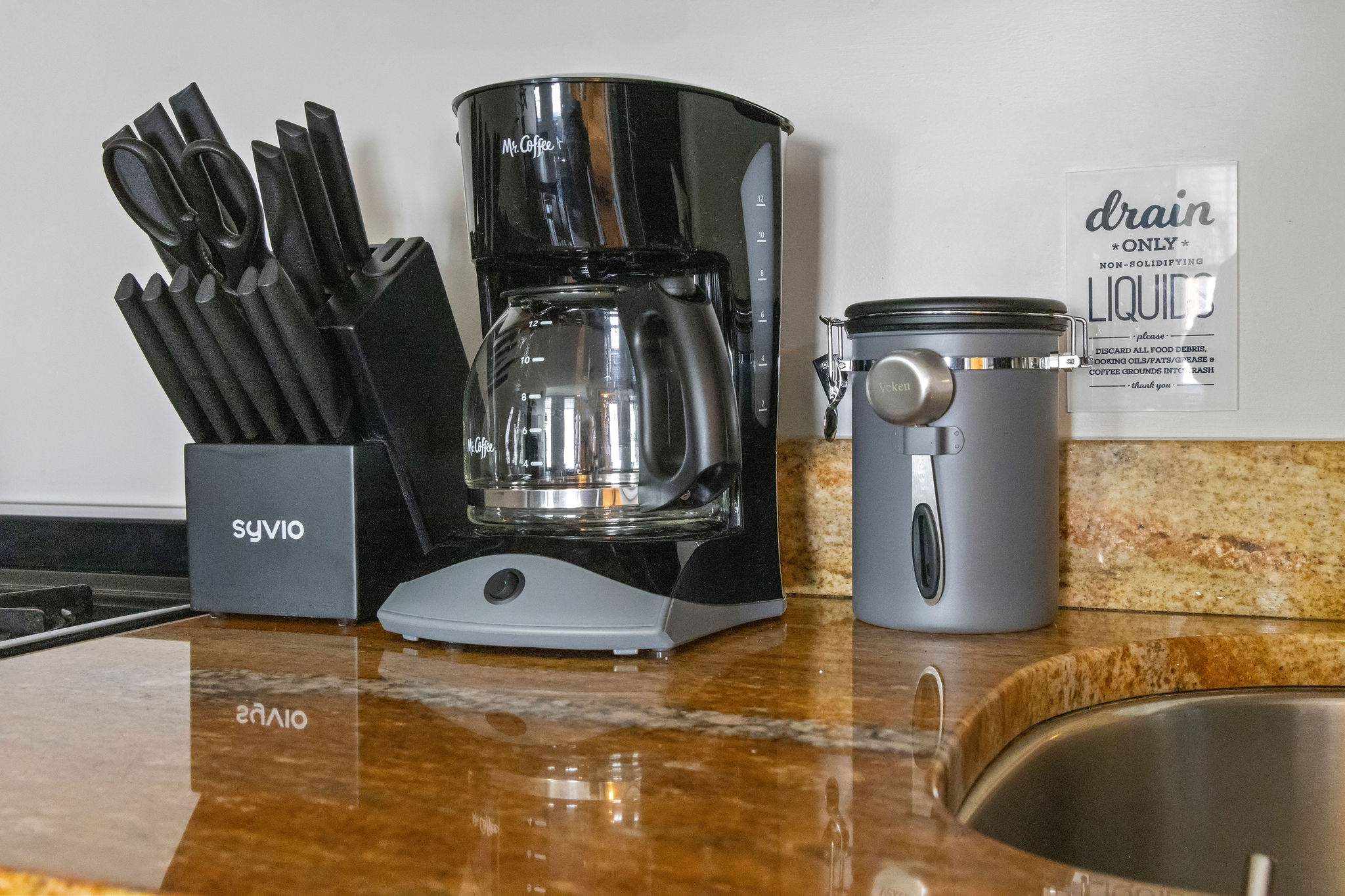 Cape Cod Beach Cottage - Unit B - Photo 15 of 29